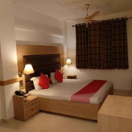 Hotel Arina Inn New Delhi Exterior photo