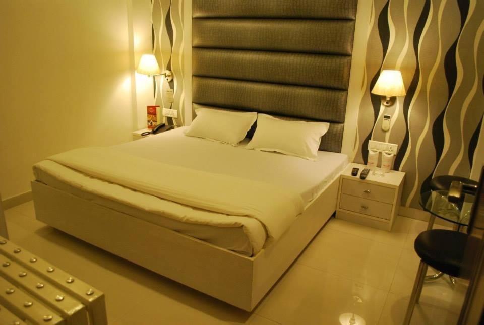 Hotel Arina Inn New Delhi Exterior photo