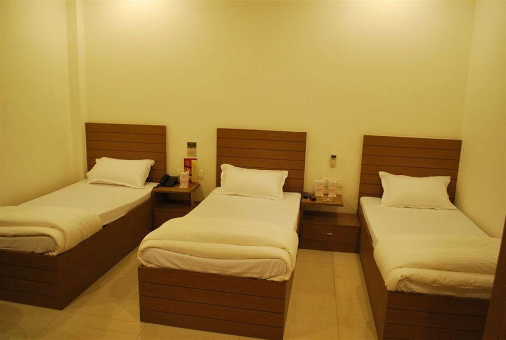 Hotel Arina Inn New Delhi Exterior photo